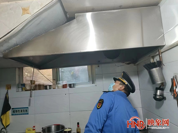 駐馬店開發區城管局推進油煙治理工作