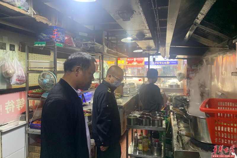 金泰路社區開展轄區內餐飲單位專項檢查