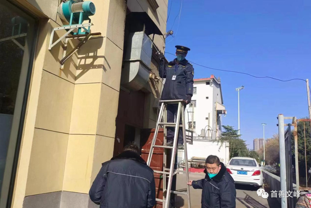文峰區城管執法局三舉措加強轄區餐飲油煙排放日常檢查和集中治理