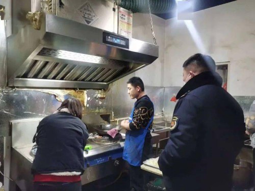 定陶區綜合行政執法局加大餐飲油煙治理工作