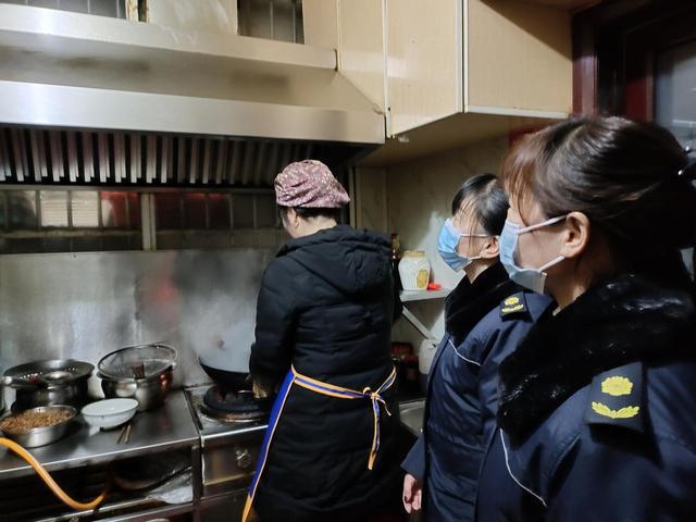 寧陜縣住建局開展餐飲油煙污染專項整治行動