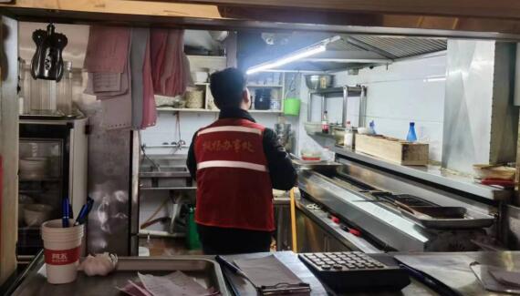 楓楊辦事處開展餐飲油煙整治大排查、大整治專項行動