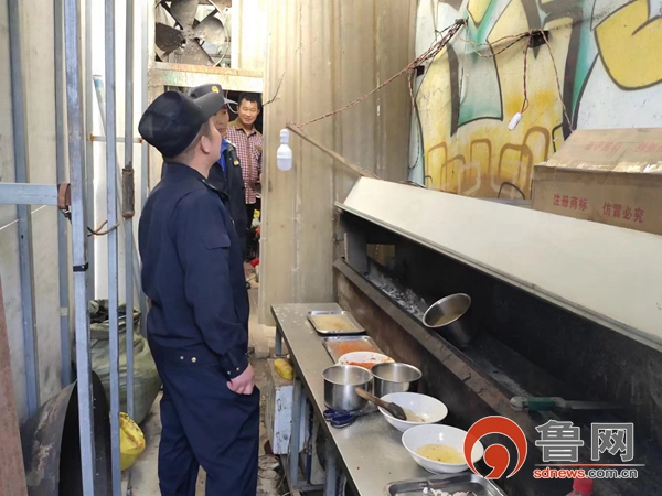 薛城區綜合行政執法大隊四舉措開展餐飲油煙凈化設施執法檢查活動
