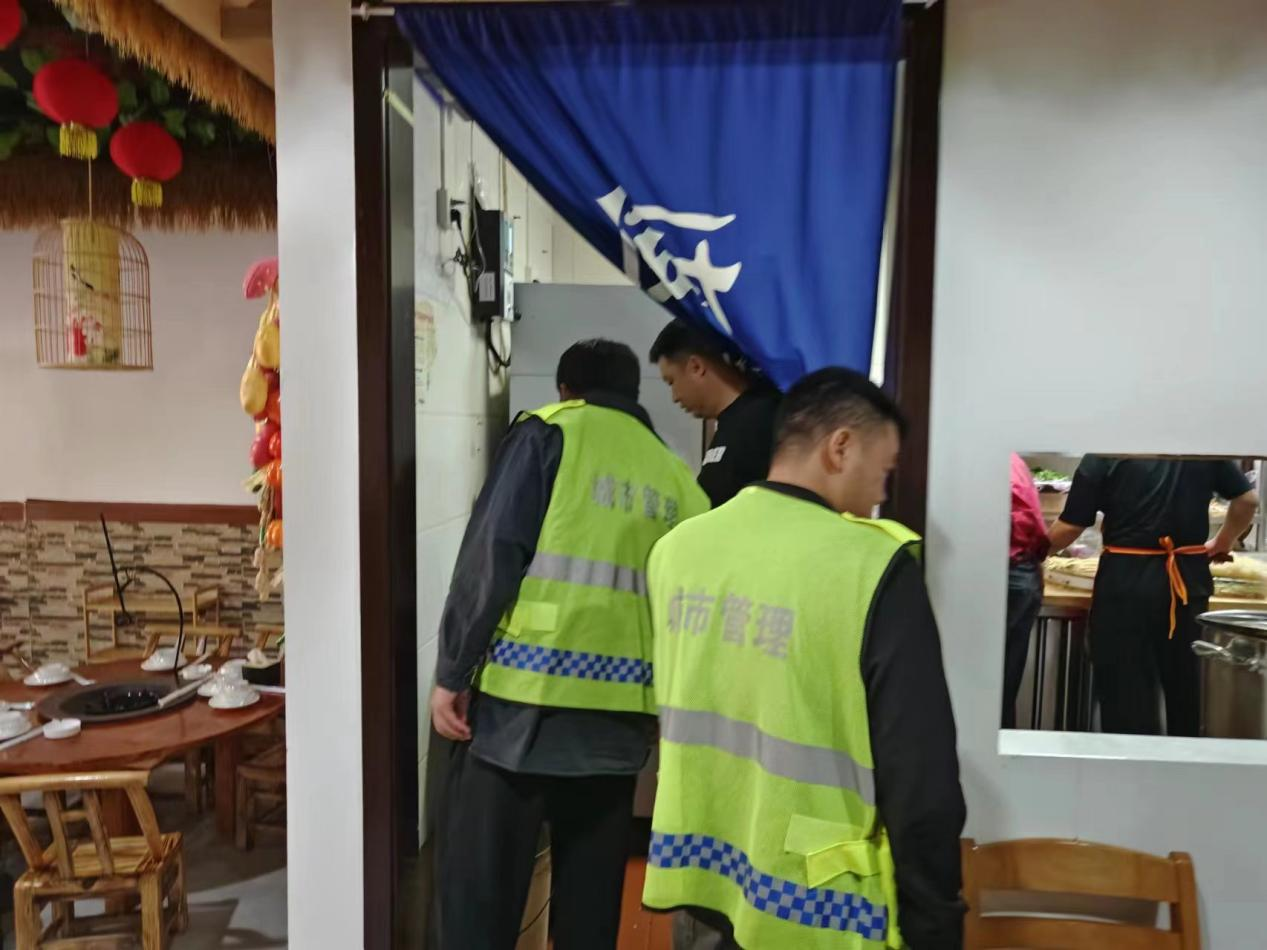 十八里河街道多舉措開展餐飲油煙治理工作