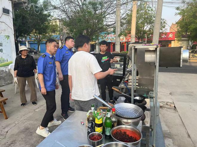 馬莊街道開展轄區餐飲油煙治理工作