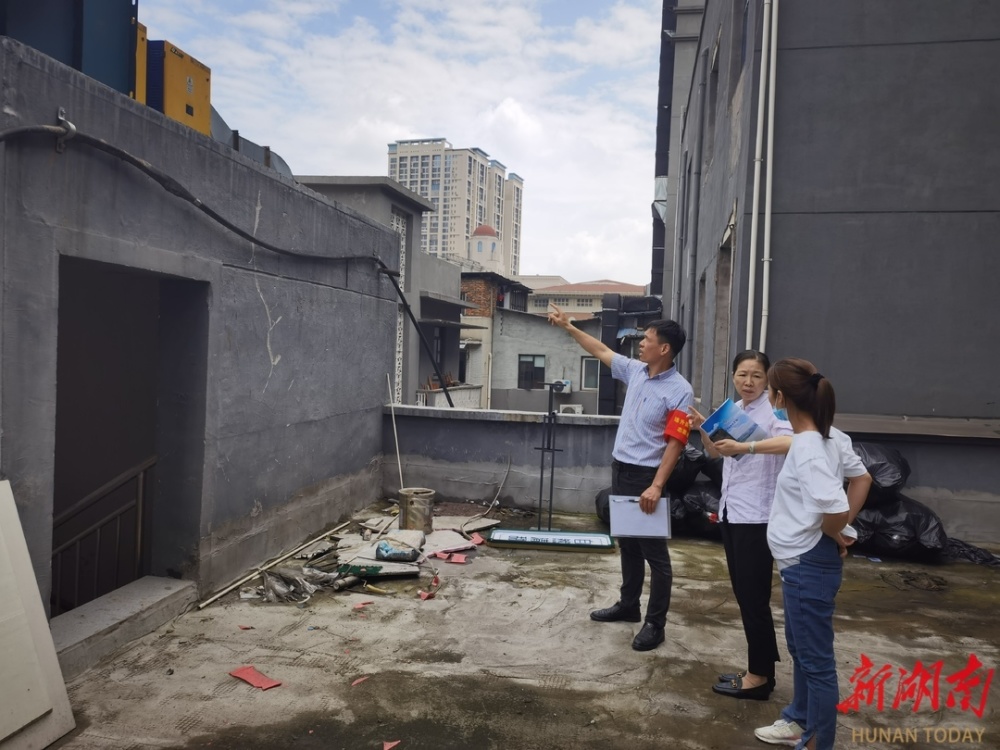 連升街社區開展油煙整治行動