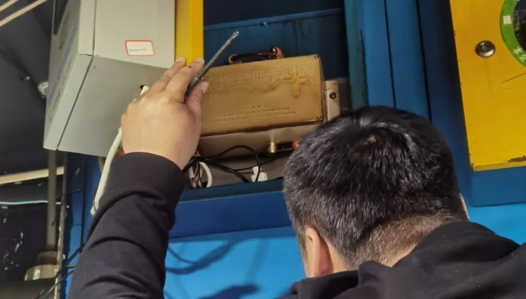 愛山街道開展油煙治理專項行動