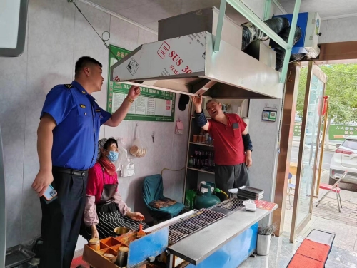 永昌縣開展餐飲單位油煙凈化設備運行情況專項排查整治行動