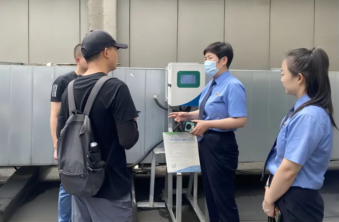 裕華區人民檢察院第四檢察部開展餐飲油煙污染治理專項行動
