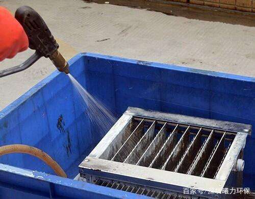 如何正確清洗油煙凈化器?