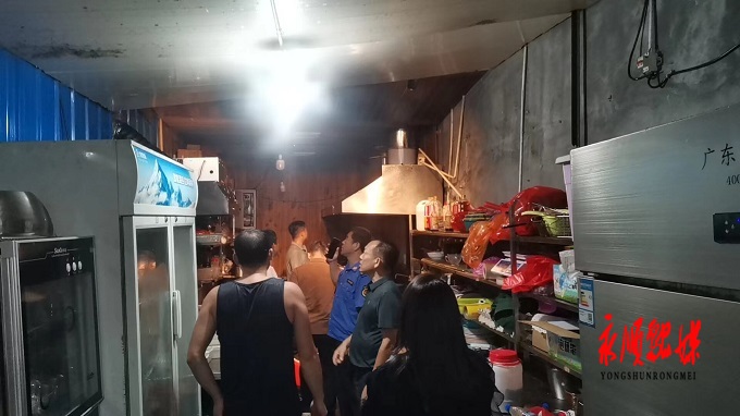 永順縣城管部門推進餐飲業油煙治理