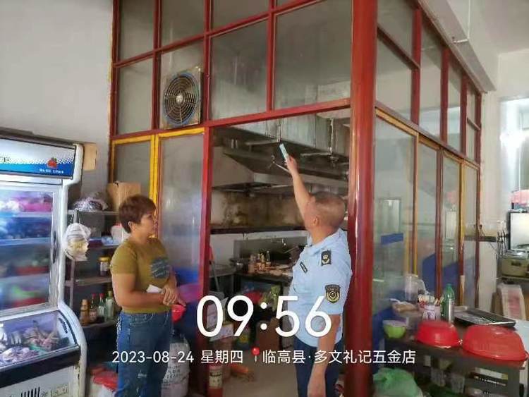 臨高縣市監局開展轄區餐飲油煙專項行動