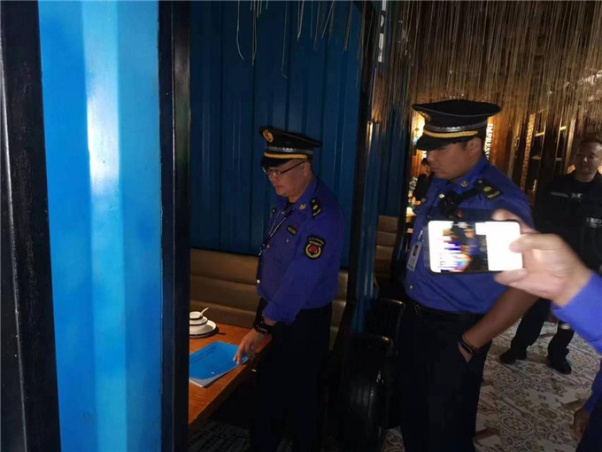 棗林街道綜合執法中心三舉措轄區內餐飲服務業油煙凈化設備檢查