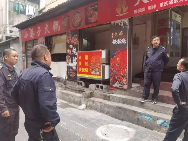 永順縣城市管理和綜合執法局開展餐飲油煙整治行動