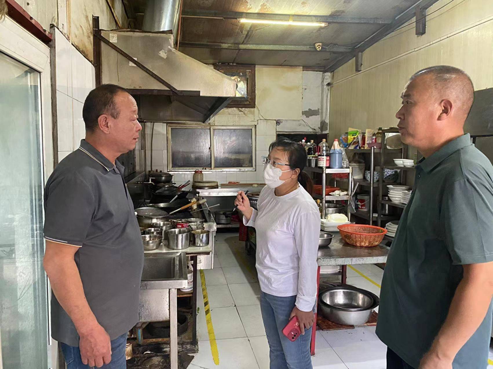 滎陽市汜水鎮積極開展餐飲油煙整治