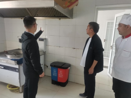 左店鎮三舉措開展餐飲油煙污染集中整治工作