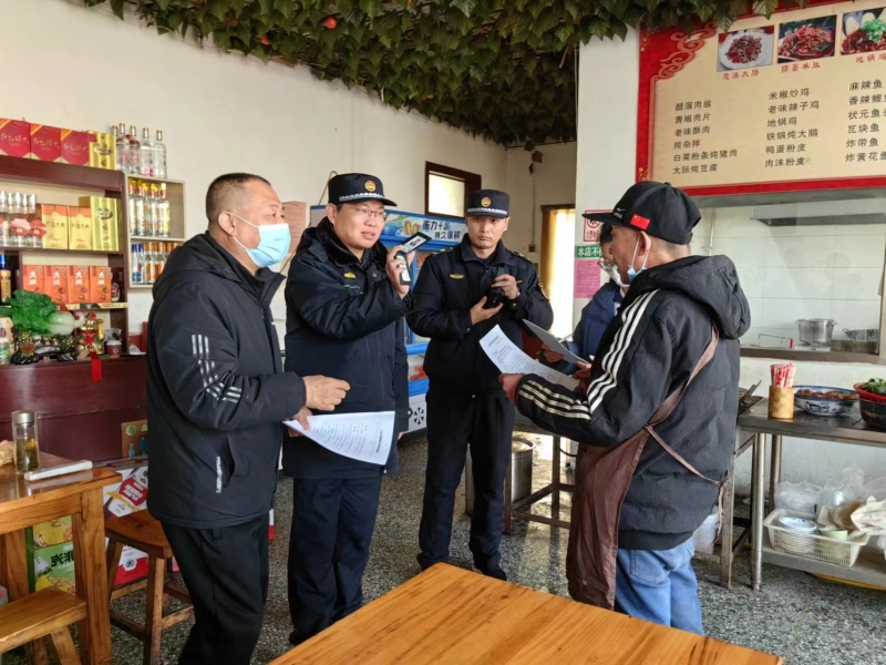 濟寧經開區綜合行政執法局四舉措開展餐飲油煙專項治理