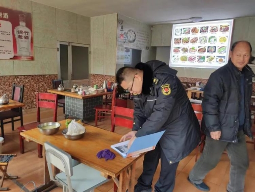 北鎮綜合行政執法中隊開展全天候24小時監測