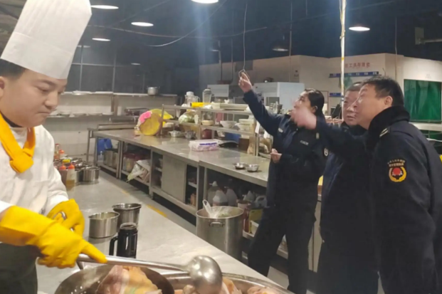 焦作市餐飲服務業油煙專項治理領導小組辦公室開展餐飲油煙污染治理情況專項考評