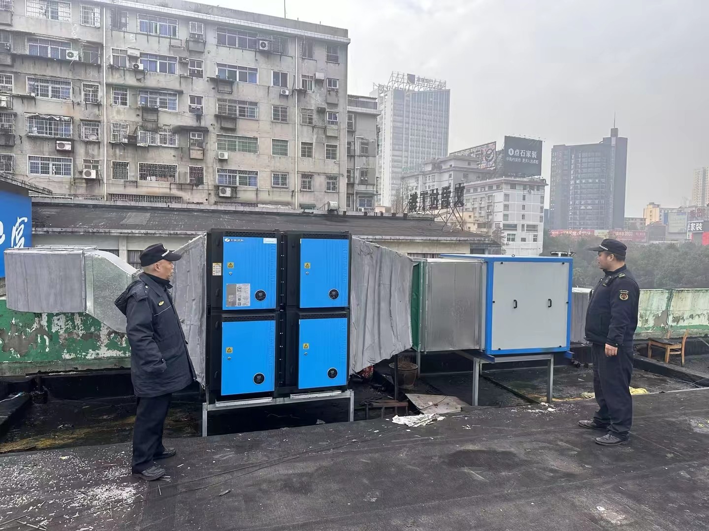 青山街道城管大隊三舉措推進大氣污染防治攻堅戰