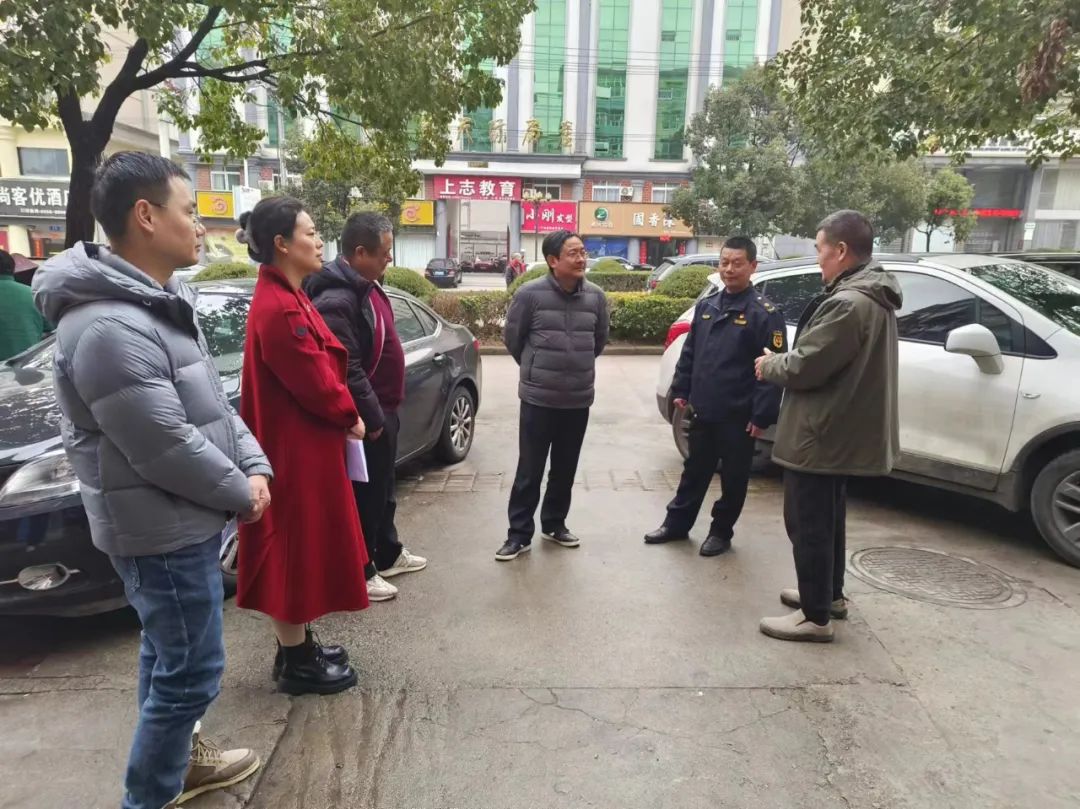 安慶市生態環境局局長唐琪虎到岳西縣調研督導餐飲油煙問題整改工作