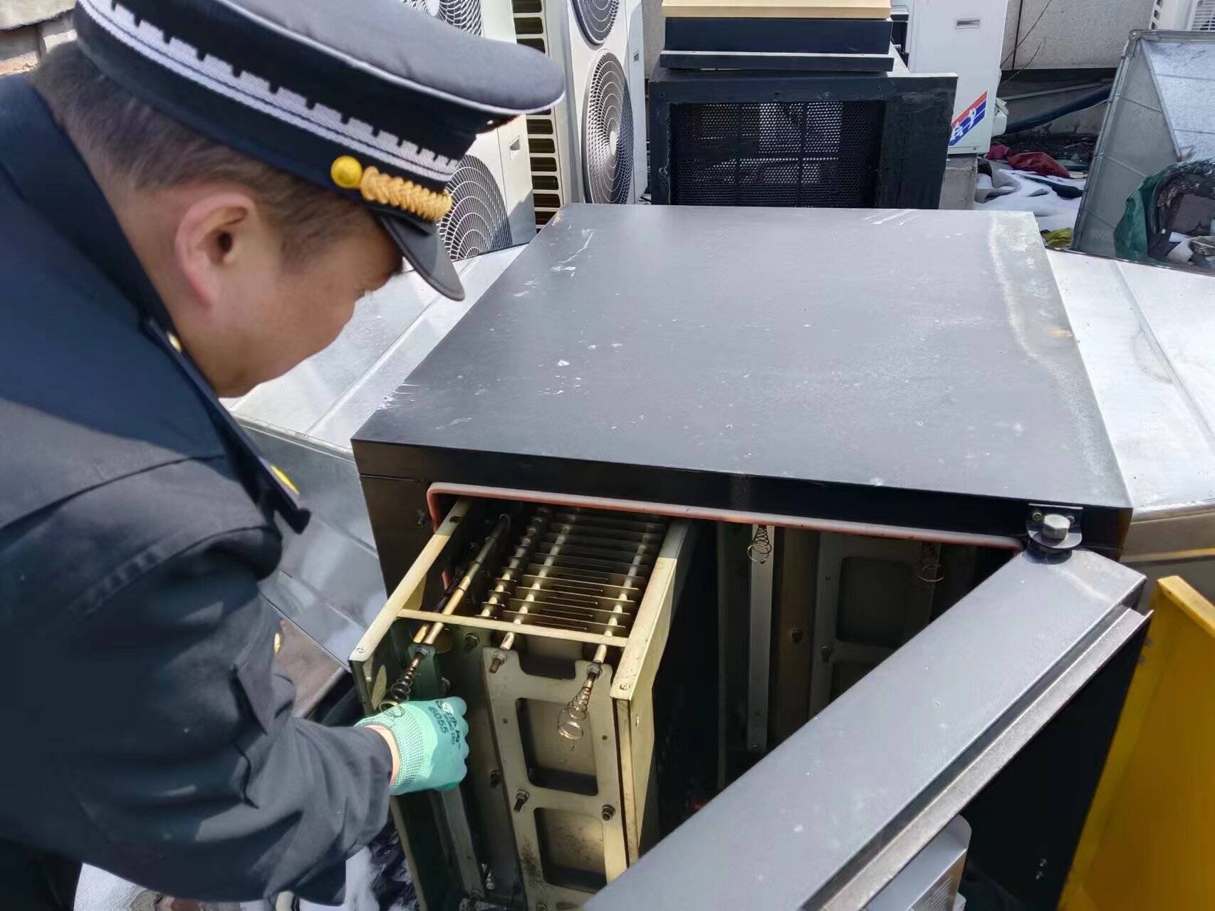 蘭山街道城管中隊四舉措保障節后市容秩序