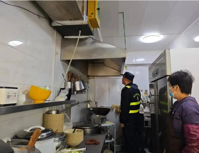鐵塔街道辦事處三舉措開展大氣污染防治工作