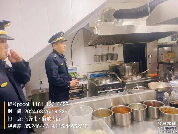 牡丹區綜合行政執法大隊持續開展餐飲油煙治理行動