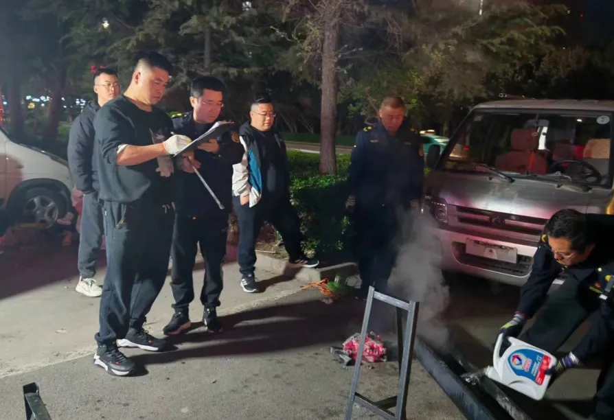 諸城市綜合行政執法局開展露天燒烤專項整治行動