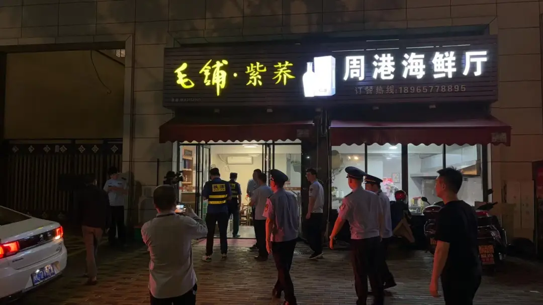 泉港區多部門聯合開展餐飲油污染整治聯合執法行動