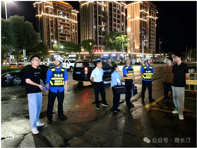 長汀縣多部門聯合開展餐飲業油煙整治聯合行動