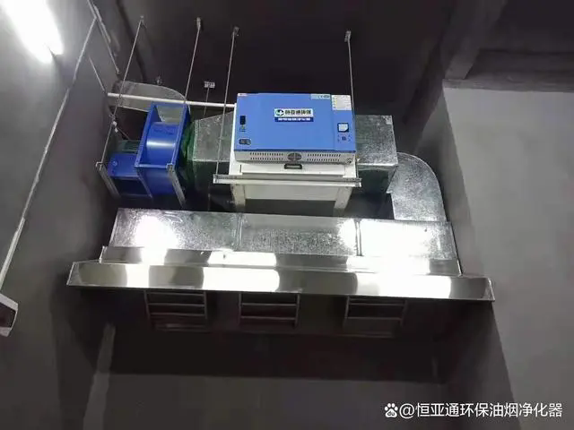 遼寧路綜合執法中隊開展油煙排放檢查行動