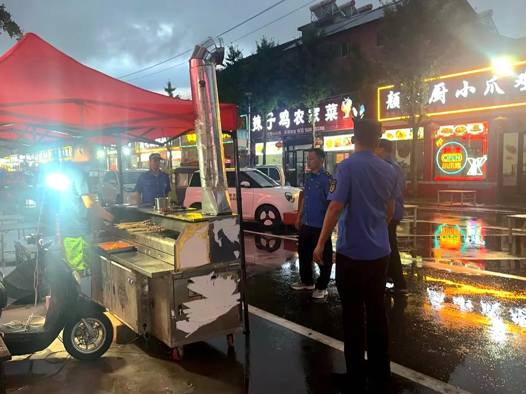 馬蘭屯鎮開展餐飲油煙污染專項整治行動