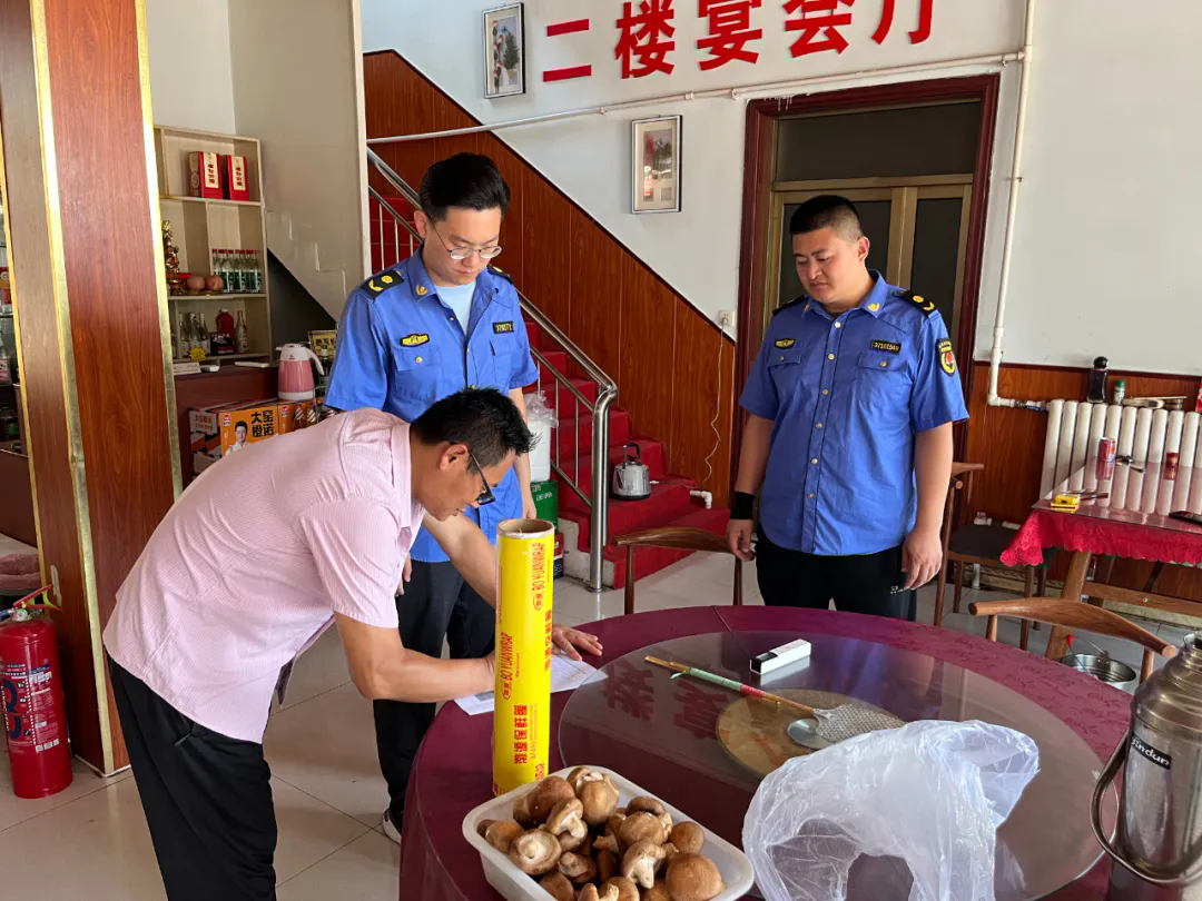 三河湖鎮開展餐飲門店油煙排查整治行動