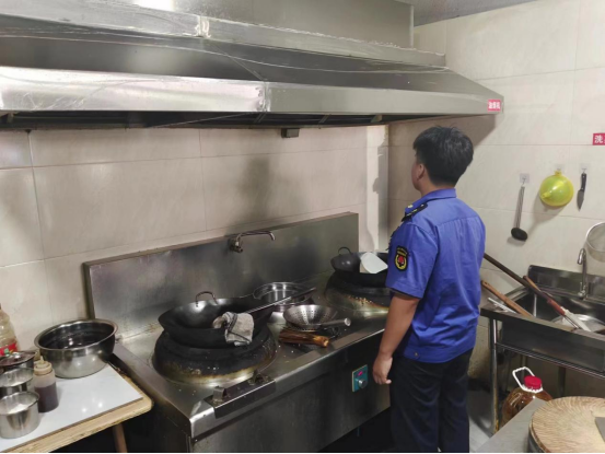 南安市霞美鎮推進餐飲油煙專項整治行動