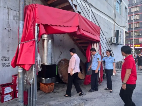 莆田市餐飲油煙整治督導幫扶組赴城廂區開展聯合督導幫扶檢查